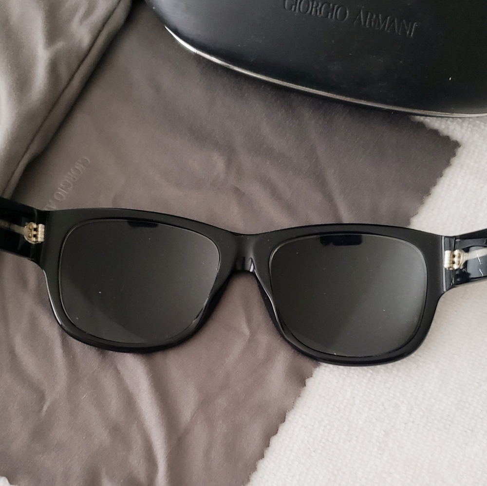 Giorgio Armani Black Sunglasses with Gold Accents | Designer Luxury Frames - Picture 2 of 6